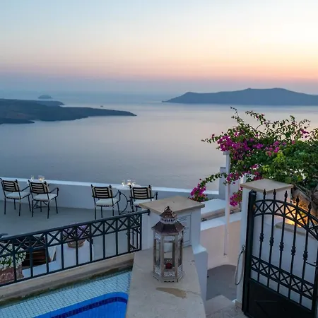 Lithies Traditional Homes 5* Firostefani