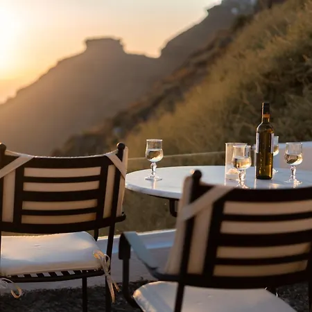 Lithies Traditional Homes Firostefani