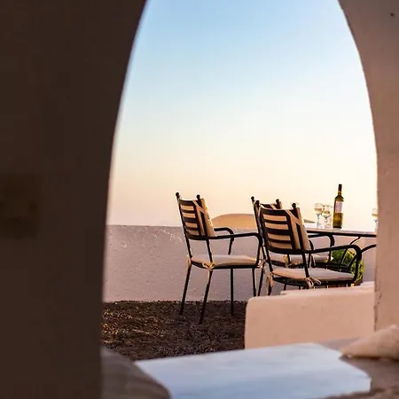 Lithies Traditional Homes Hotel