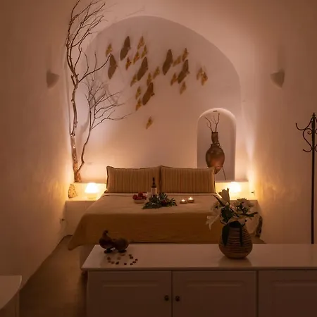 Lithies Traditional Homes Hotel