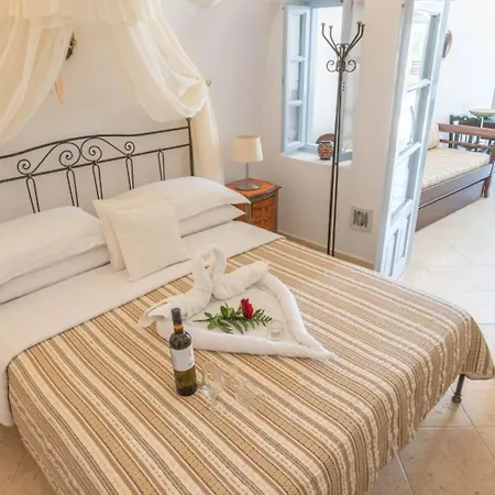 Lithies Traditional Homes Hotel Firostefani