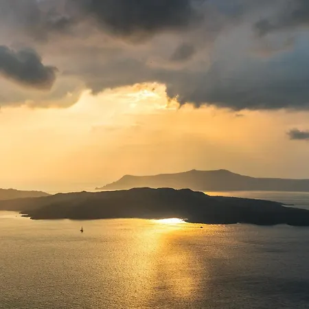 Lithies Traditional Homes Firostefani