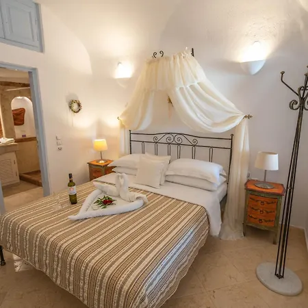 Lithies Traditional Homes Hotel