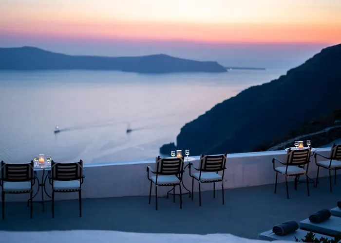 Lithies Traditional Homes 5* Firostefani