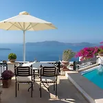 Отель Lithies Traditional Homes 5*