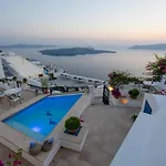 Отель Lithies Traditional Homes 5*