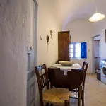 Lithies Traditional Homes Отель