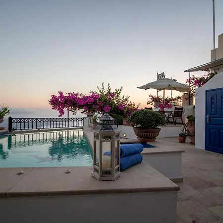 Hotell Lithies Traditional Homes