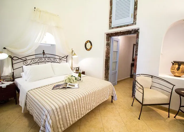 Lithies Traditional Homes Фиростефани