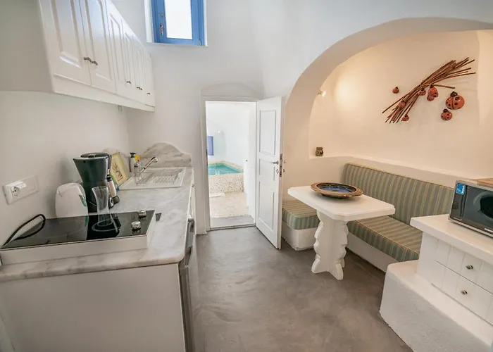 Lithies Traditional Homes فِروستيفاني