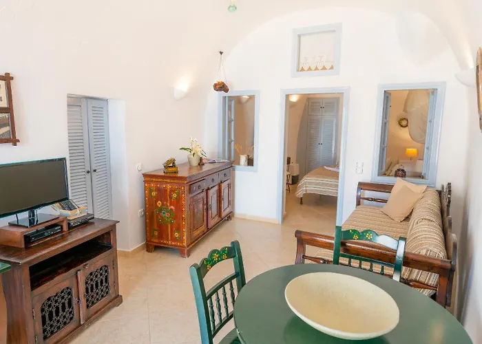 Lithies Traditional Homes