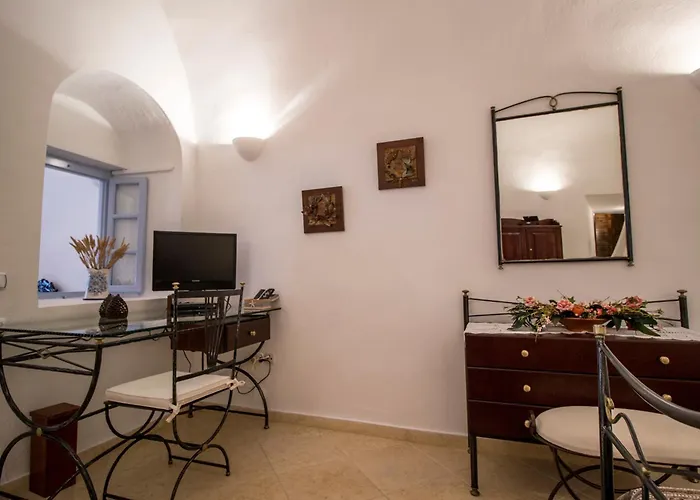 فندق Lithies Traditional Homes