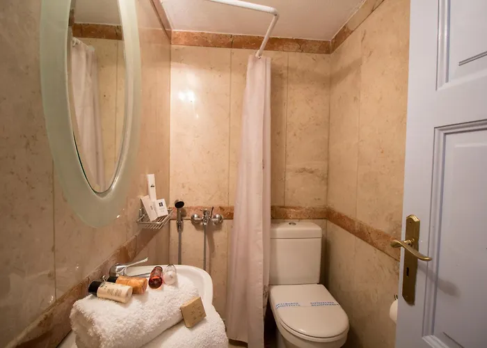 Lithies Traditional Homes 5* فِروستيفاني