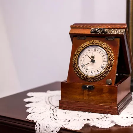 Lithies Traditional Homes פירוסטפני