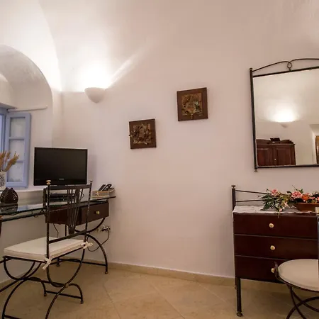 מלון Lithies Traditional Homes